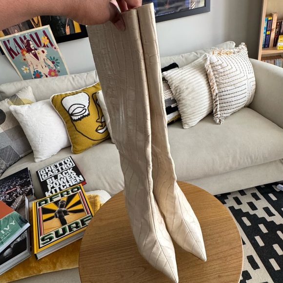 SCHUTZ Asya Up Crocodile-Embossed Leather Wedge Boots - Picture 2 of 4